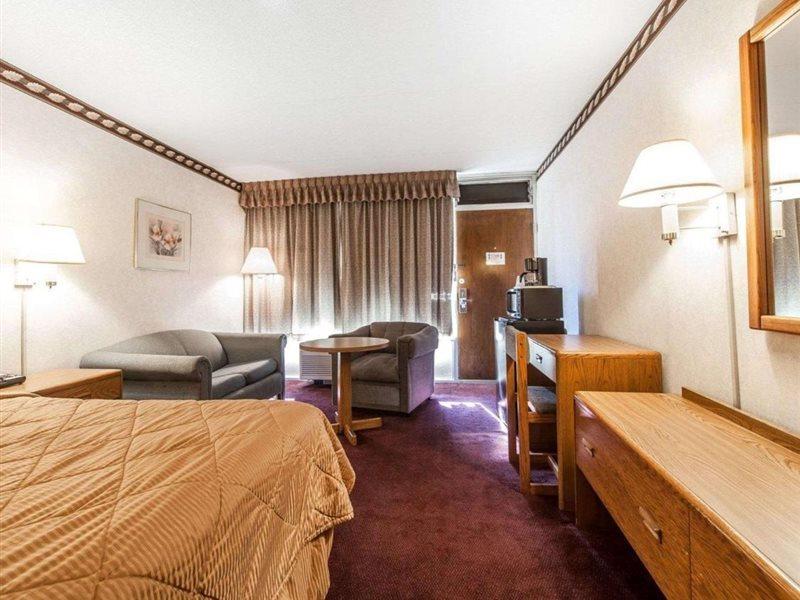 Rodeway Inn Суитуотер Экстерьер фото
