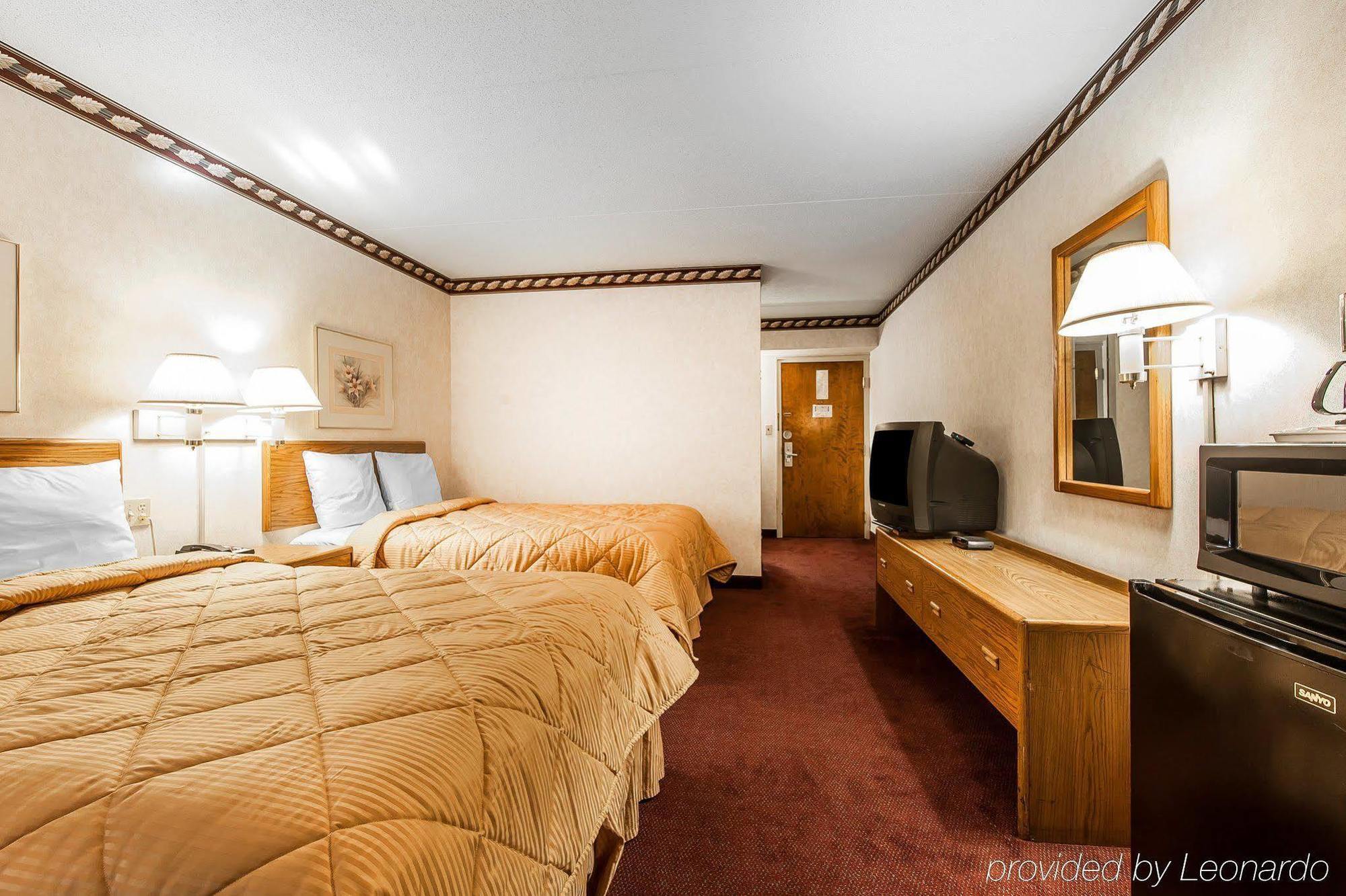Rodeway Inn Суитуотер Экстерьер фото