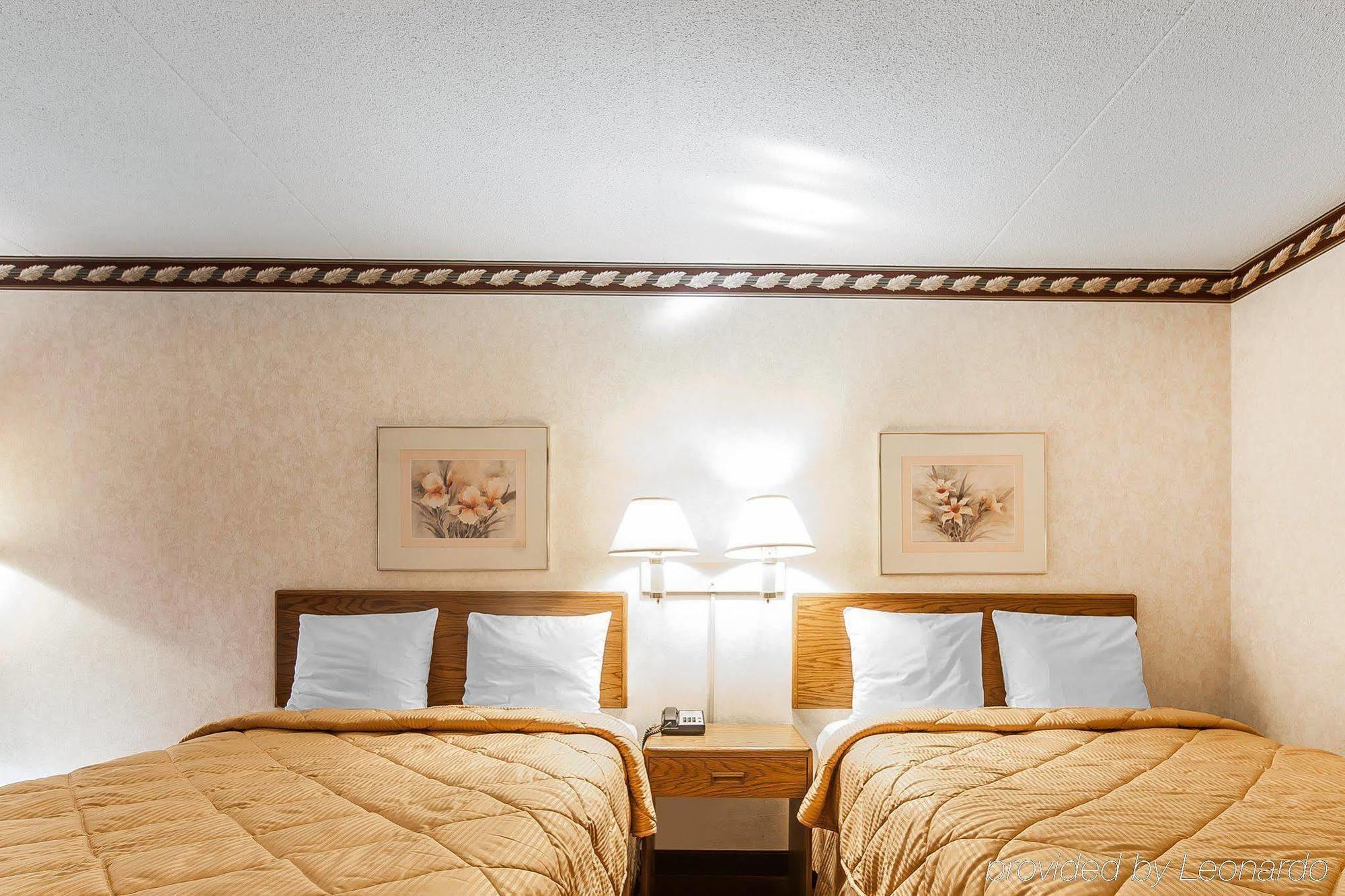 Rodeway Inn Суитуотер Экстерьер фото