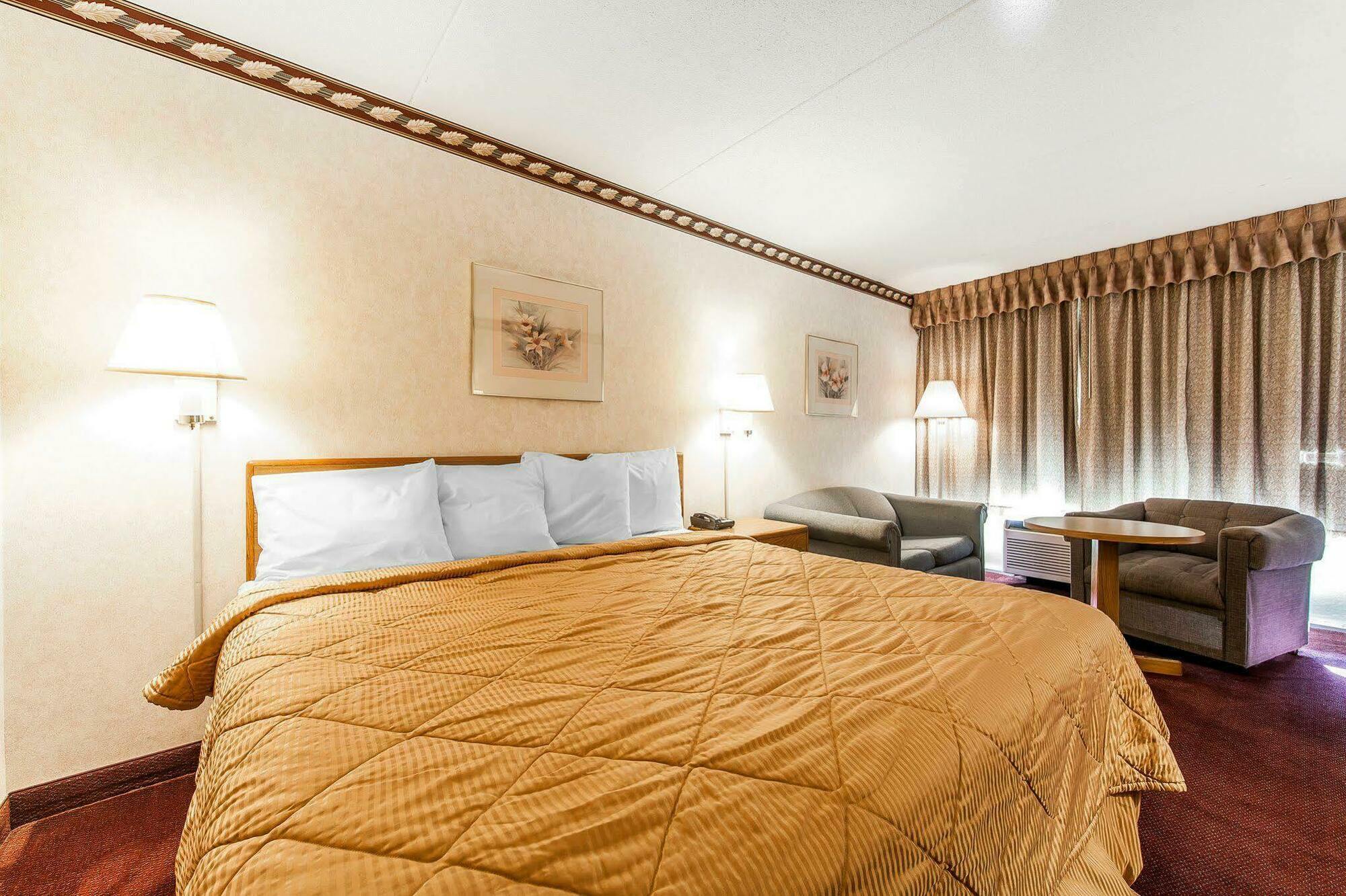 Rodeway Inn Суитуотер Экстерьер фото